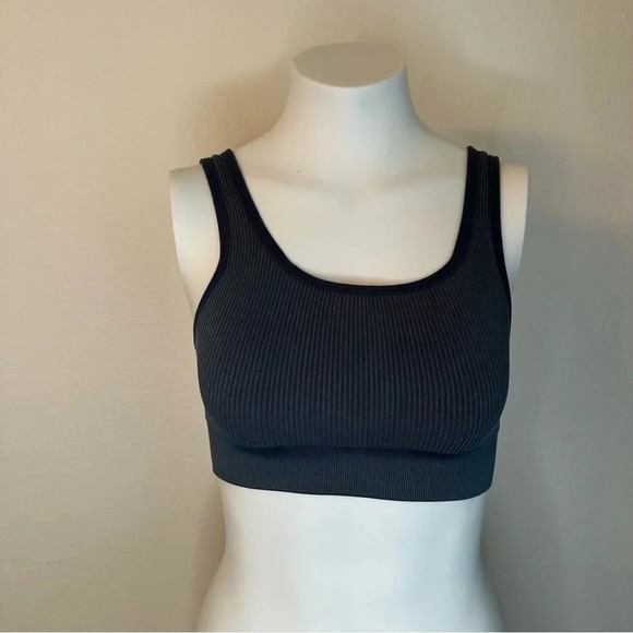 Blanqi Everyday Ribbed Seamless Bralette Size Small - Picture 2 of 7